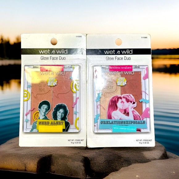 🔥 New Wet & Wild Lmtd edition Save by the Bell glow duo blush contour highlight - Picture 2 of 7